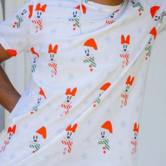 Cakeworthy Disney Mickey Gingerbread Christmas T-Shirt - Picture 2 of 2